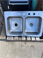 Stainless Sink (33x22x6)