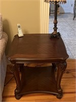 Traditional Solid Wooden End Table Night Stand