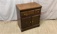 Vintage Traditional Night Stand / Side Cabinet