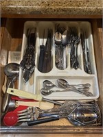 Drawer Lot- Oneida Silverware, Measuring, Kitchen
