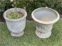 2 Outdoor Yard Planters