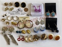 Fashion & Costume Jewelry - Earrings - 22 Pair