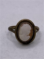 VINTAGE CAMEO RING