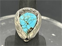 Sterling and Turquoise Ring size 5.5
Tw 9.91g