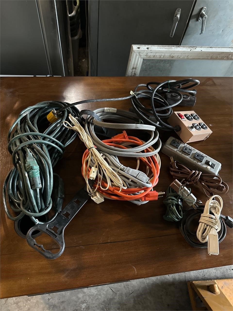 Electrical Cords & extension cords with multi taps