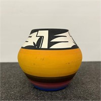 ‘89 Ute Mountain Indian Tribe Pottery Signed Vase