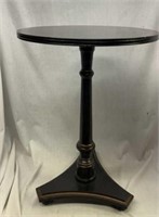 Bombay Company Table / Plant Stand. 26" tall