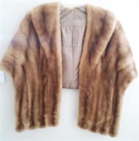 V - FUR STOLE (M9)