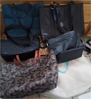 V - LOT OF PURSES & TOTES (M17)