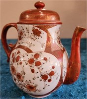 V - KUTANI TEAPOT (1868-1912) (L12)