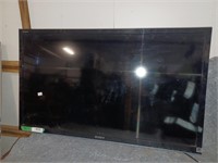 42" SONY, Flat Screen TV ( with Remote)