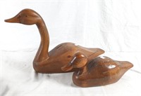 Pair of wooden ducks! Great for decor!