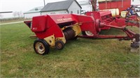 New Holland Super 69 Haybaler square