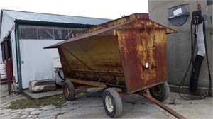 12' Feed cart grain for cattle 9.5L15