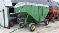 Gravity wagon green w/roll tarp appr 275bu