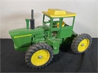 Ertl 1:16 Scale John Deere Toy Tractor