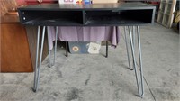 Hair pin leg desk