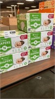 1 LOT 5-MM PREMIUM DIAPERS NB 108CT./