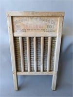 Vintage Washboard (some scratches)