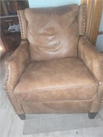 FAUX LEATHER ARM CHAIR