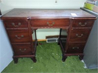 KNEE HOLE DESK