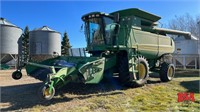 OFFSITE:2000 J.D. 9750STS Combine