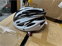 (16) new black and white helmets