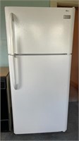 FRIGIDAIRE REFRIGERATOR