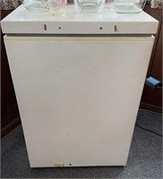 DANBY 5 CUBIC FOOT FREEZER