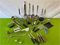 Assortment of Kitchen Gadgets & Utensils