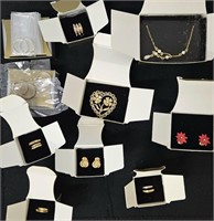 Assorted Costume Jewelry: Earrings, Necklace, Pin+
