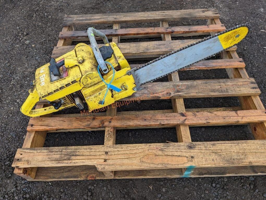Vintage McCulloch D30 Chainsaw