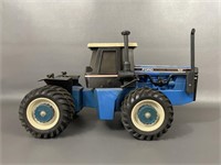 Ford 846 Versatile Tractor Toy
