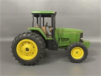 Ertl John Deere 7800 Tractor Toy