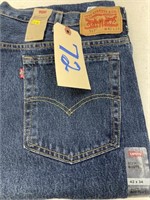 Levi Jeans Boot Cut Sz 42x34