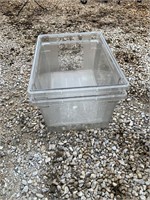 2 clear restaurant tubs