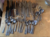 FLATWARE STAINLESS NOT FULL SETS AND STEAK