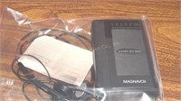 Magnavox tape player w/headphones