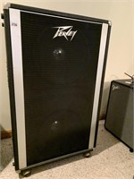 PEAVEY 3M-101523 42" H X 26" W X 14.5" D ON