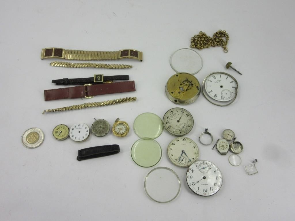 Anciennes pièces de mouvement de montres avec