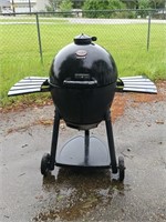 Akron professional Char-Griller, new- never used