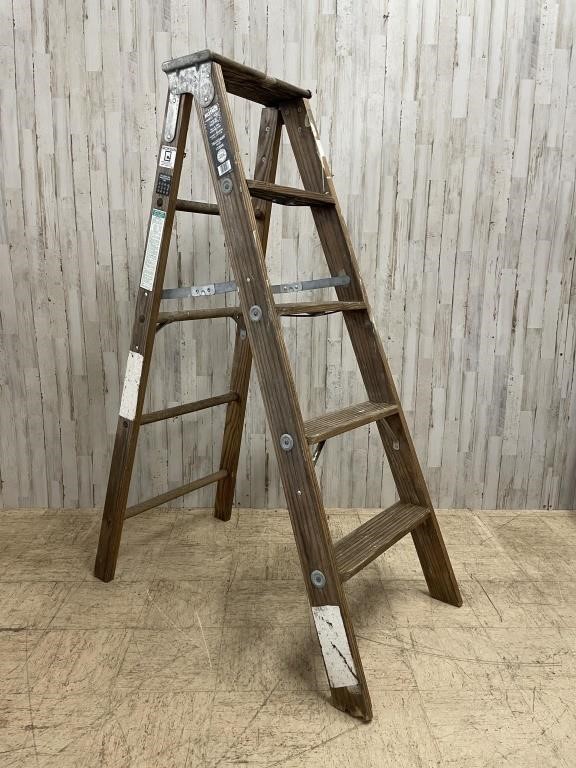 Michigan Ladder Co Model 132006 6ft Ladder