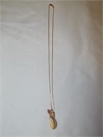 14k Gold Elk Ivory Necklace Italy 5.46g