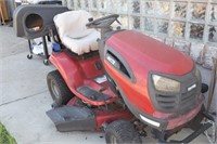 Craftsman Riding Lawn Mower. Needs Work