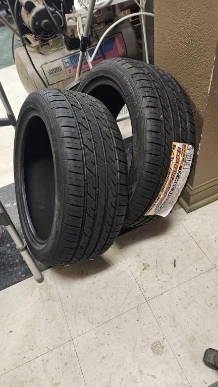 245/45ZR 18 tires new