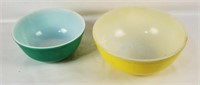 Vtg Pyrex Green & Yellow Bowls