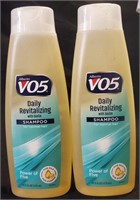 2 VO5 Daily Revitalizing Shampoo 12.5fl oz