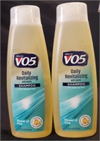 2 VO5 Daily Revitalizing Shampoo 12.5fl oz