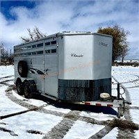 2003 Titan Horse Trailer