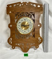 Vtg Wood Carved Country Wall Clock